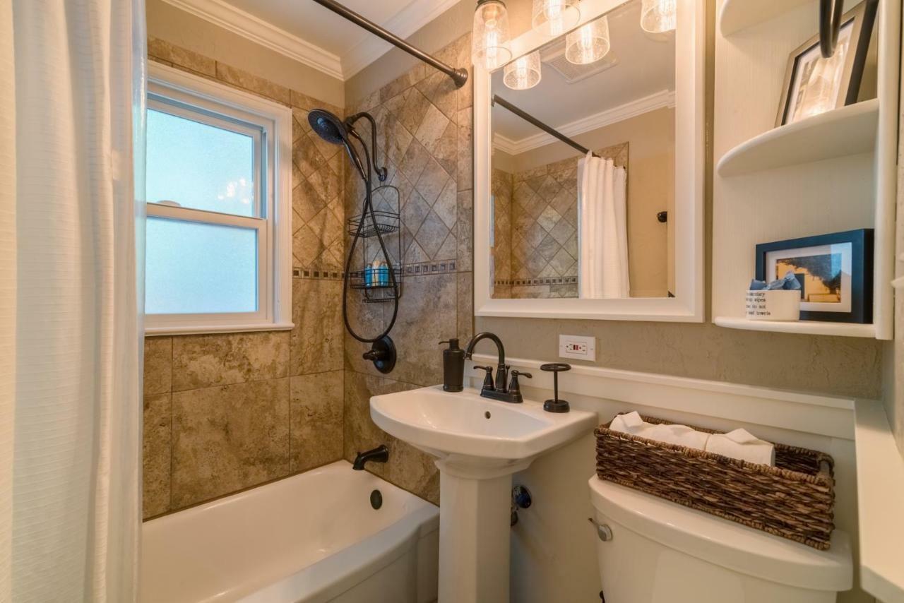 Вилла Italian Style In Old Town With Private Hot Tub Форт Коллинс Экстерьер фото